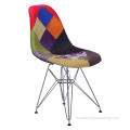 Réplique de chaise rembourrée en patchwork Eames dsr